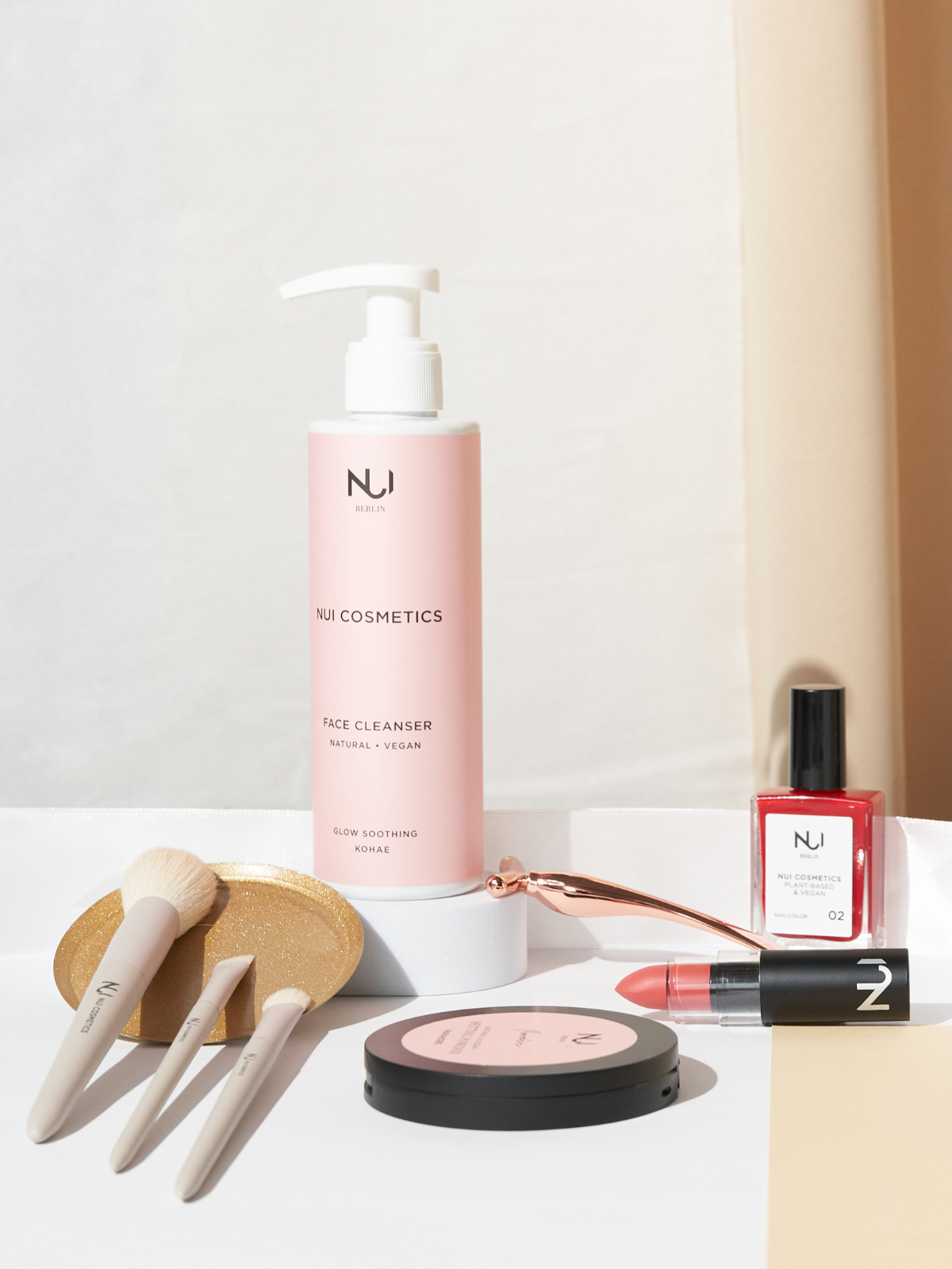 NUI Natural Vegan Beauty Advent Calendar 2023