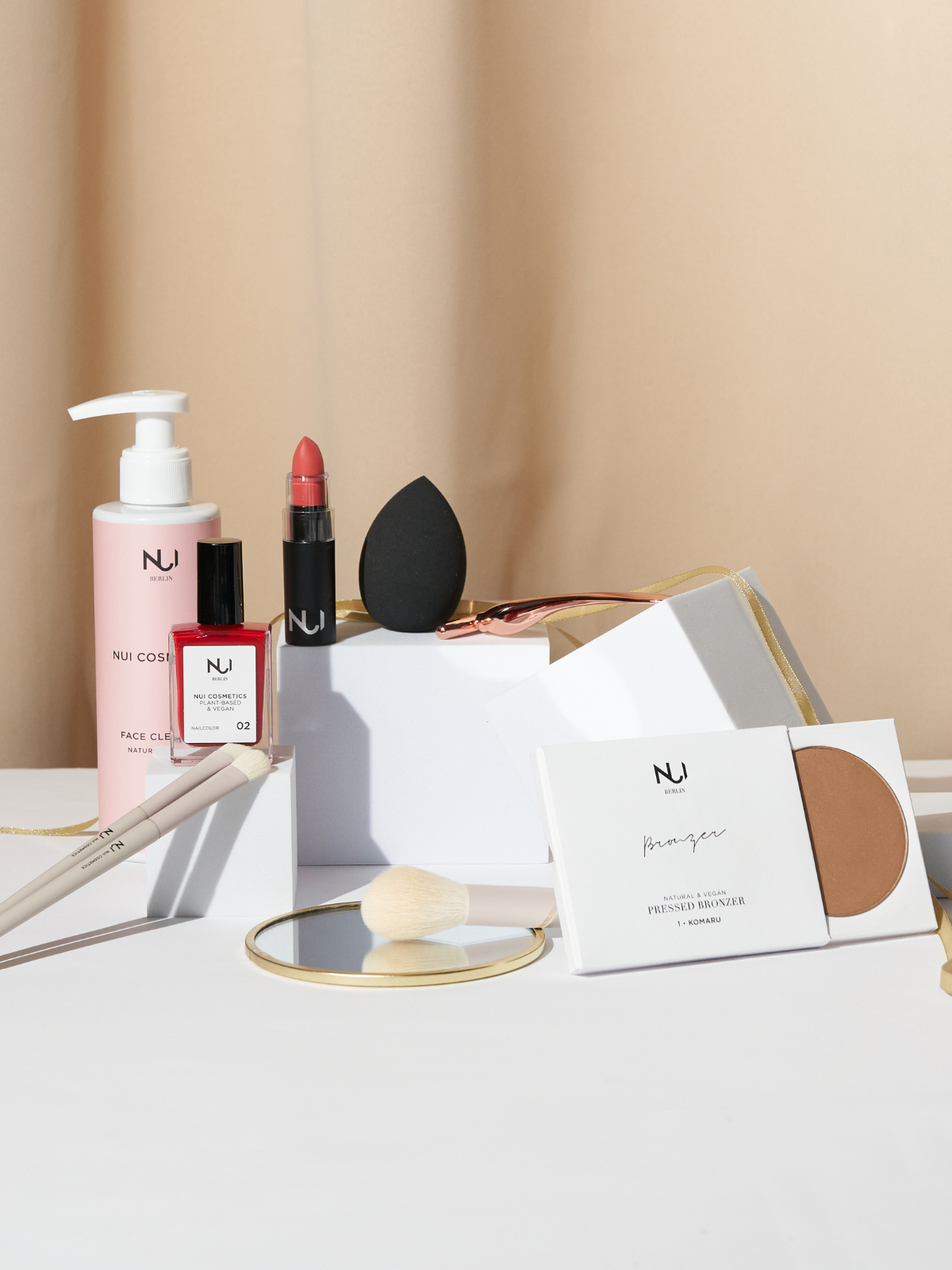 NUI Natural Vegan Beauty Advent Calendar 2023